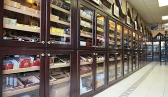 Cigar World (Vienna, VA)