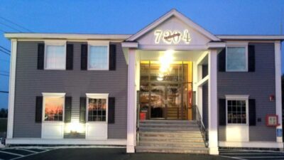 Twins Smoke Shop (Londonderry, NH)
