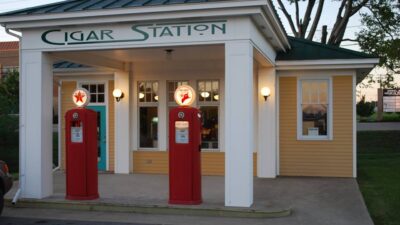 Cigar Station (Spring Hill, TN)